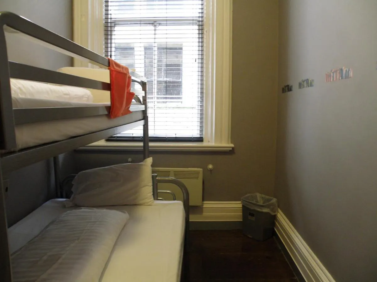 Albatross Hostel Newcastle upon Tyne 0*,